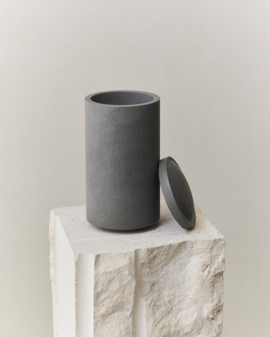 GALLERY OBJECT JAR 04