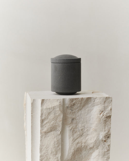 GALLERY OBJECT JAR 01