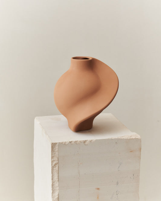 PIROUT VASE 01 SANDED OCKER