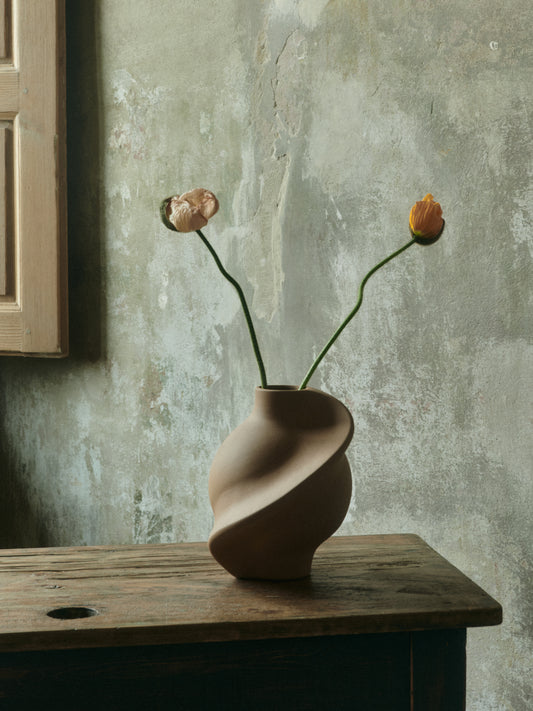 PIROUT VASE 01